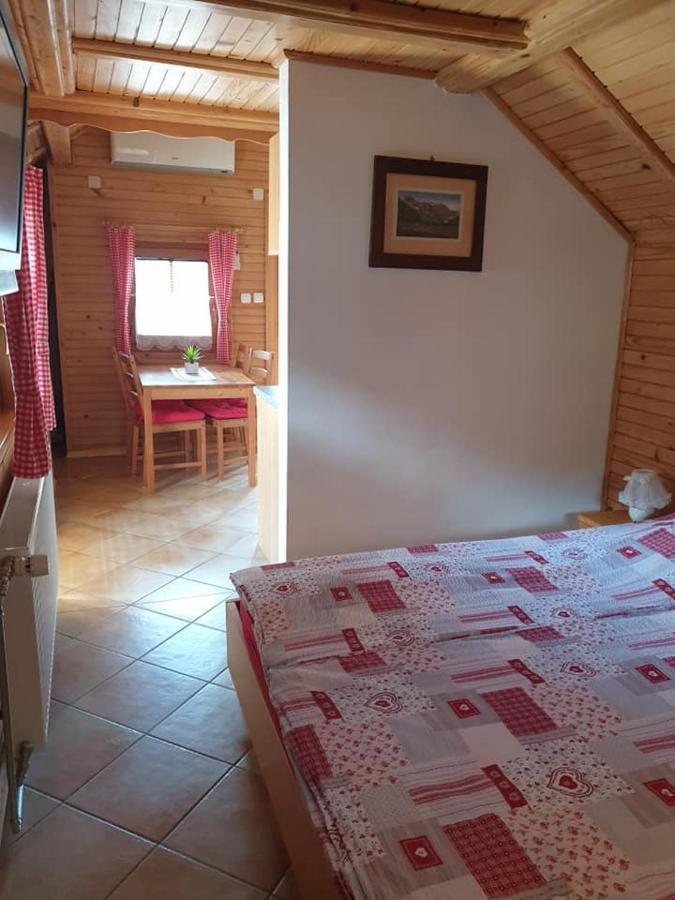 Apartments Sobe Jurcek Luče Extérieur photo